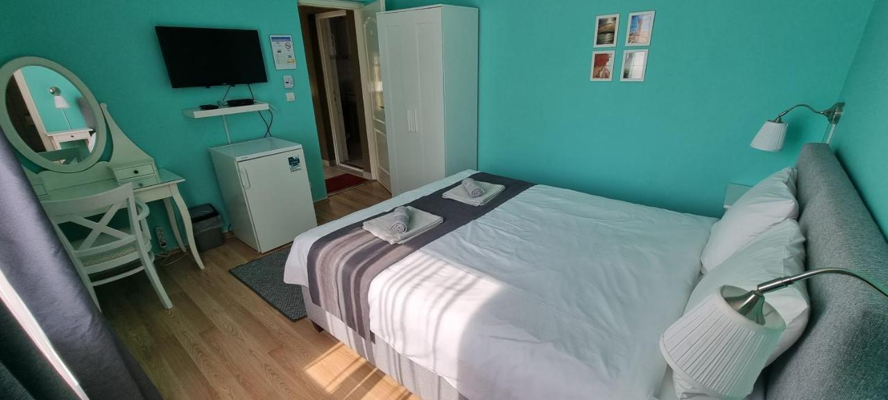Joy Guesthouse Siófok Eksteriør billede