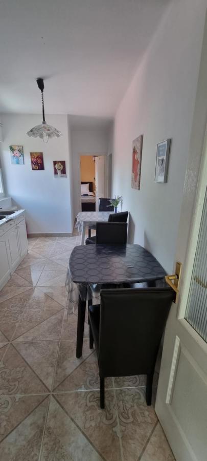 Joy Guesthouse Siófok Eksteriør billede