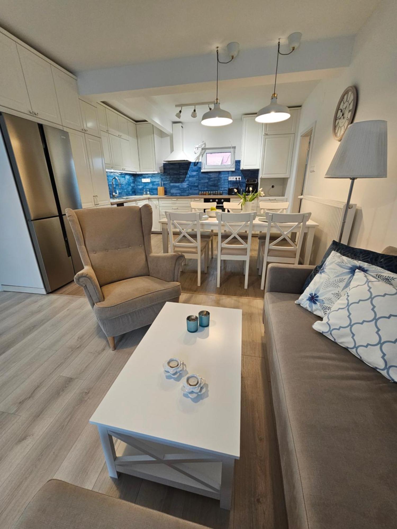Joy Guesthouse Siófok Eksteriør billede