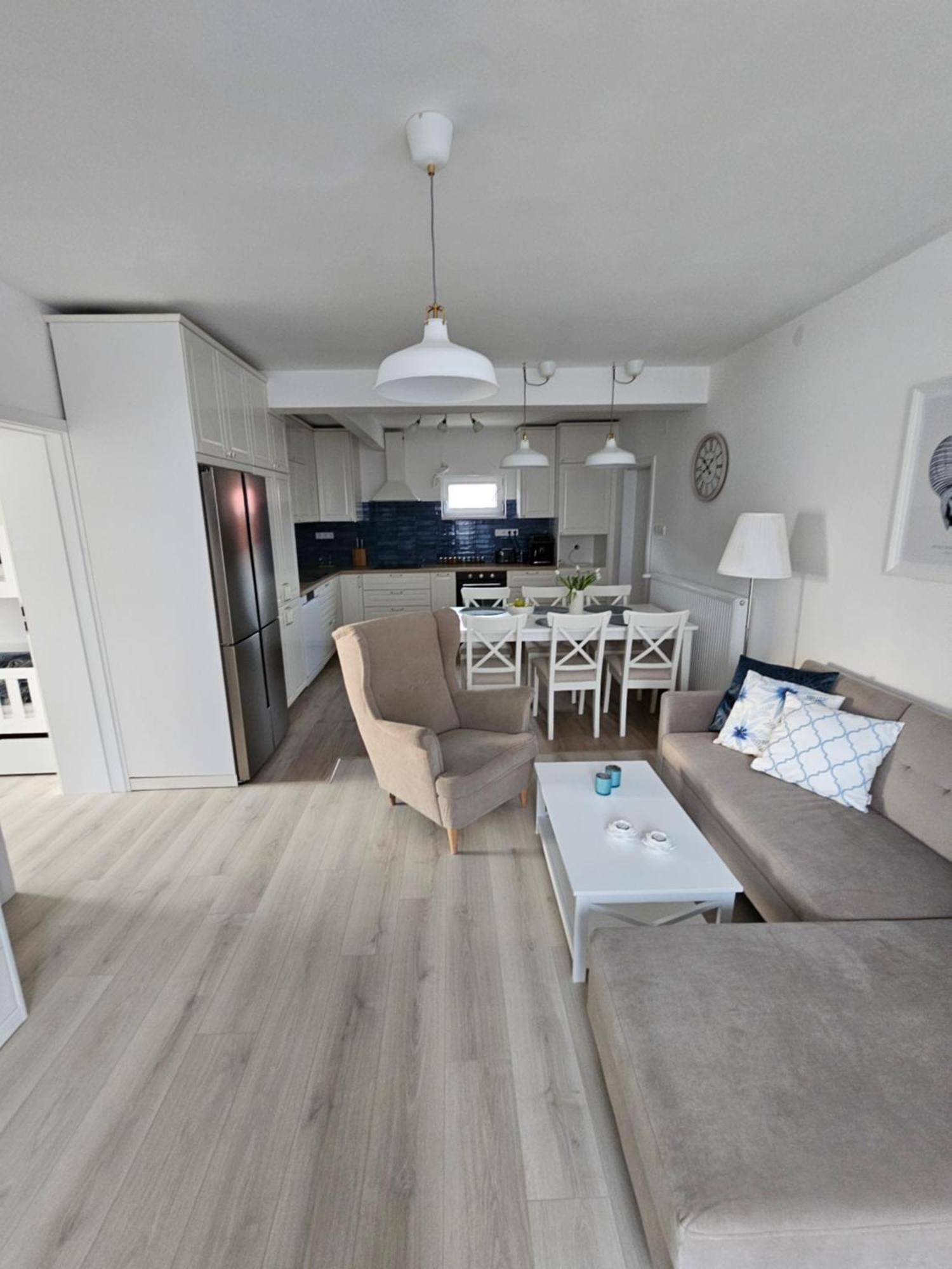 Joy Guesthouse Siófok Eksteriør billede