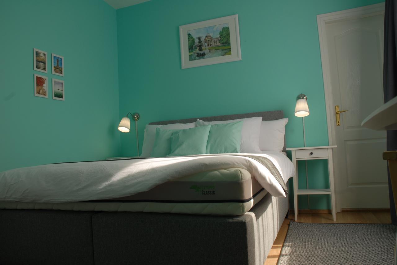 Joy Guesthouse Siófok Eksteriør billede