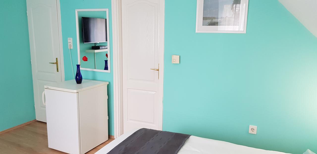 Joy Guesthouse Siófok Eksteriør billede